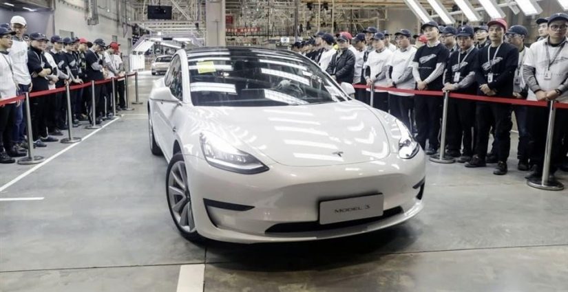Tesla получила крупнейший в мире заказ на электромобили в количестве 100 000 штук