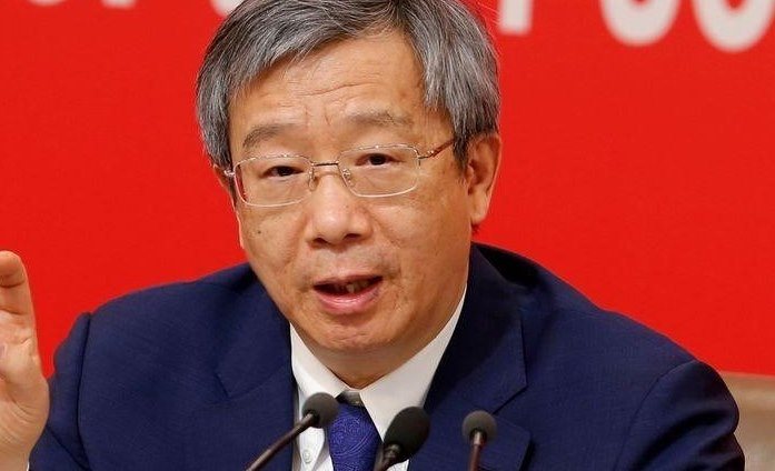Китай сталкивается с проблемами из-за "бесхозяйственности" некоторых компаний, говорит глава центрального банка