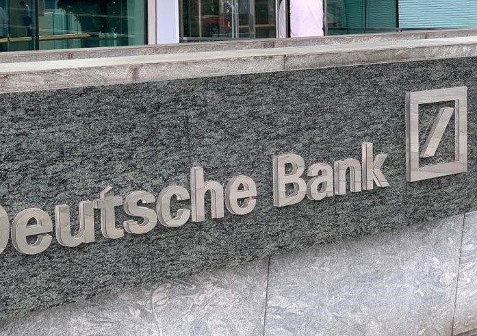 Чистая прибыль Deutsche Bank в третьем квартале оказалась лучше, чем ожидалось