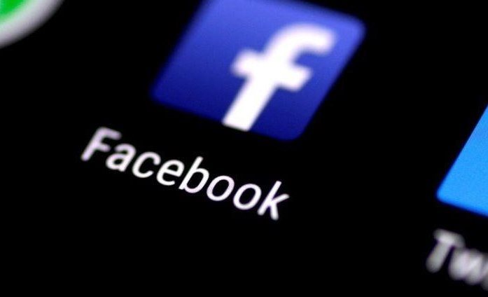Тысячи пользователей сообщают о сбоях в работе Facebook и Instagram: Downdetector.com