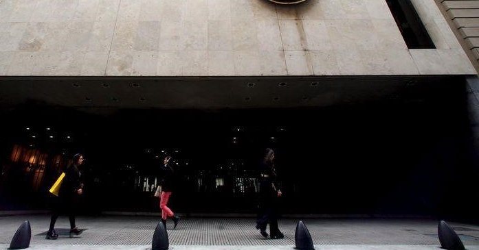 Фондовая биржа Буэнос-Айреса закрылась с понижением на 1,58%.