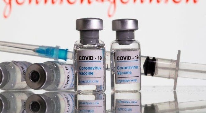 Первые дозы вакцины COVID, предоставленной ЕС, начинают поступать в Африку