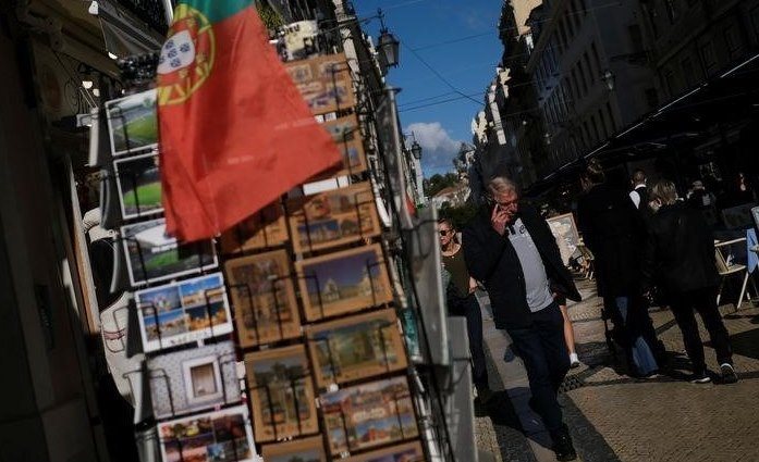 Португалия придет на выборы 30 января на фоне ослабления политической стабильности