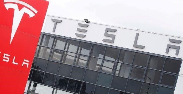 Tesla в зеленой зоне, несмотря на новую продажу акций Маска на $1 млрд.