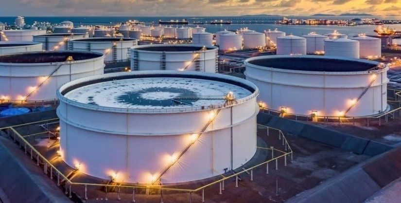 Запасы сырой нефти в куше растут на фоне падения цен на нефть