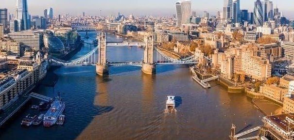 Цены на газ в Великобритании бьют рекорды, поскольку энергетический кризис в Европе усугубляется