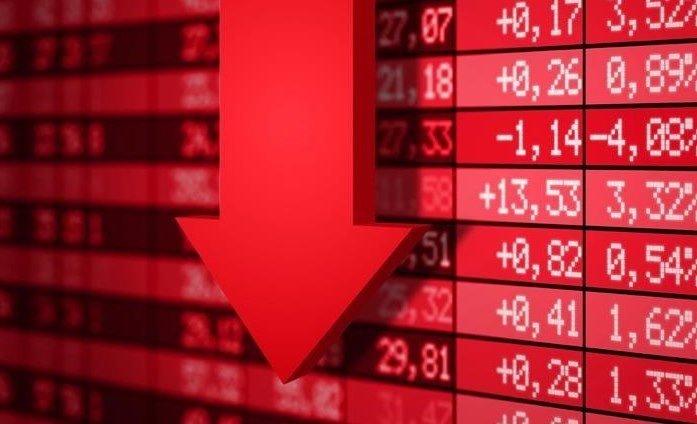 Китай, США и "эффект Омикрон" окрашивают фондовые рынки в красный цвет: чего ожидать