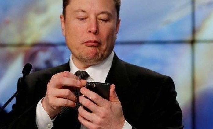 Dogecoin, вызванный твитом Элона Маска о криптовалютах и Tesla