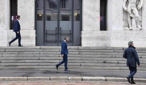 Итальянские индексы закрываются с повышением; Investing.com Italia 40 поднимается на 4,52%.