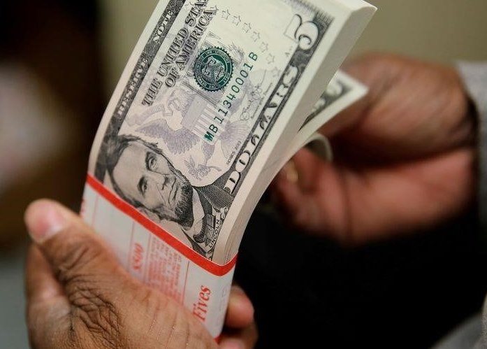 Обнадеживающие новости по Омикрон повышают доходность облигаций и доллар