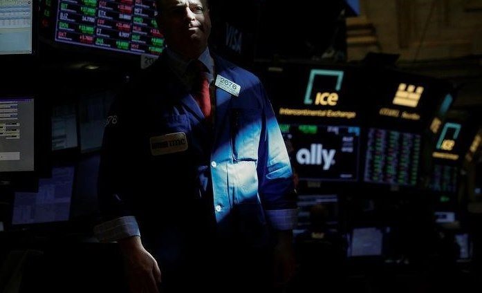 Уолл-стрит закрывается в зеленом цвете, а S&P 500 достигает рекордного максимума