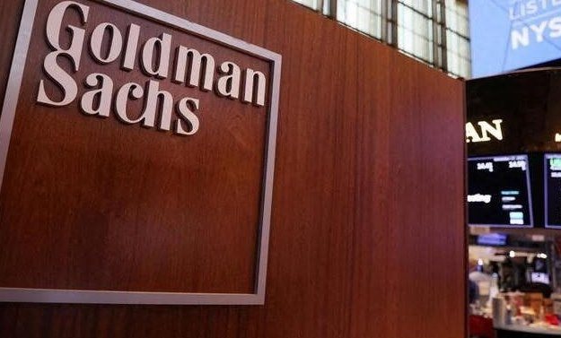 Goldman Sachs просит сотрудников в США работать дома до 18 января