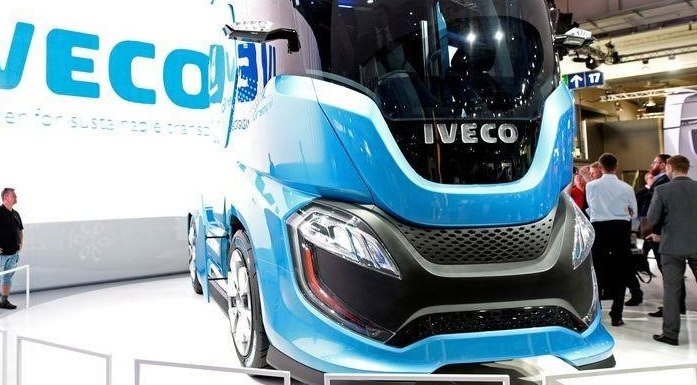 Итальянская компания Iveco становится независимым производителем грузовиков, акции падают