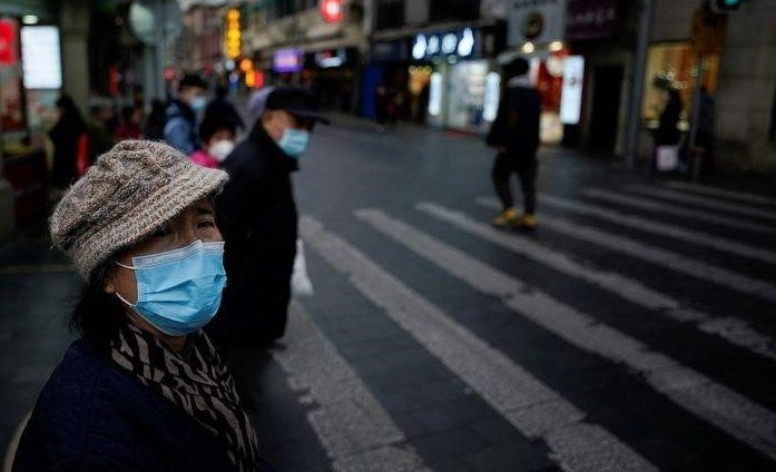 Тяньцзинь в Китае начинает общегородское тестирование после выявления по меньшей мере двух местных случаев заболевания омикроном