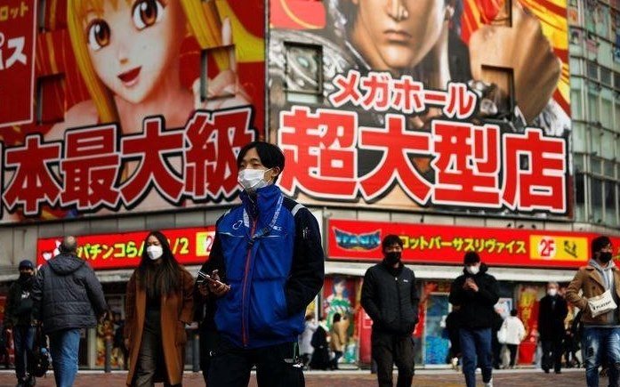 В Токио зарегистрировано 10 000 случаев заболевания COVID, в Японии впервые превышен показатель в 50 000 случаев