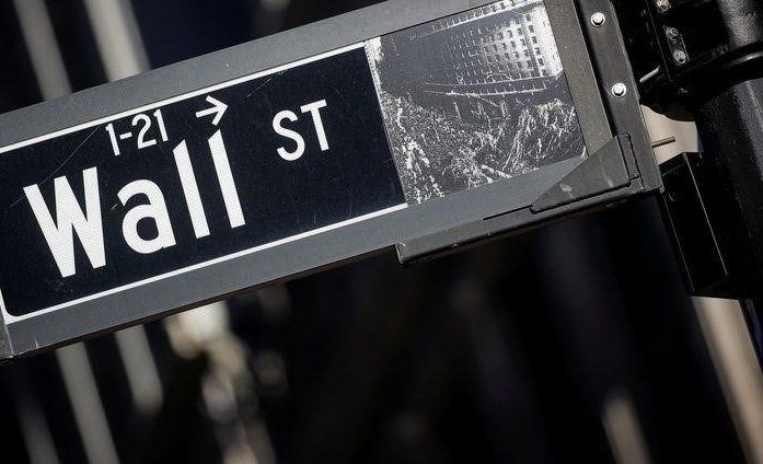 Уолл-стрит закрывает первую неделю 2022 года на опасениях повышения ставки ФРС