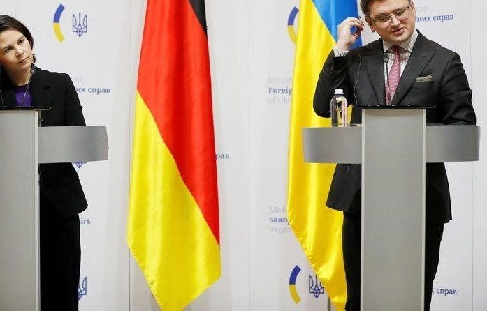 Германия заявляет о своей поддержке Украины во время кризиса с Россией