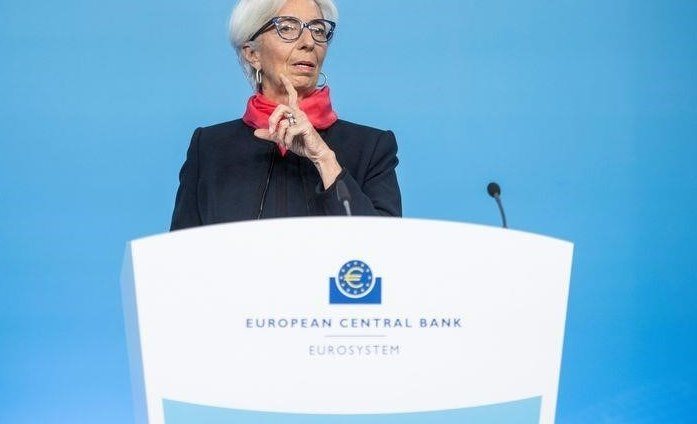 Лагард считает, что быстрое повышение ставки ЕЦБ не решит проблему инфляции