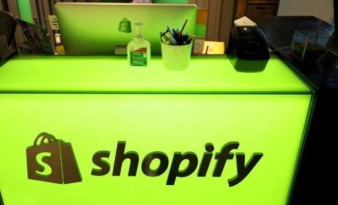 Shopify падает на 18%: предупреждает о влиянии инфляции на потребительские расходы