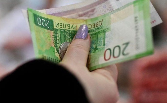 Турецкие банки неохотно принимают российских клиентов, опасаясь западных санкций.