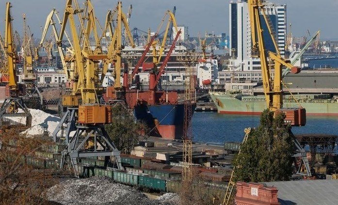 Украина экспортирует первую партию зерна по железной дороге в Европу: консалтинговая фирма