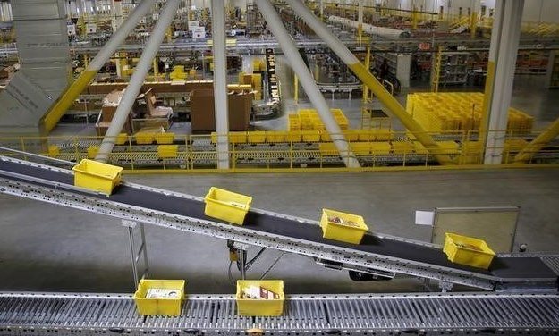 Amazon осуждает голосование за создание профсоюза на складе в США
