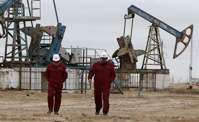 Нефть растет на фоне неопределенности в отношении санкций против России и спроса в Китае